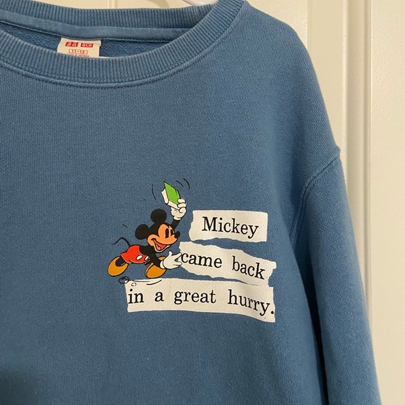 NWOT Uniqlo Disney kid’s blue Mickey Mouse‎ crewneck limited edition 11-12 years - Picture 2 of 7